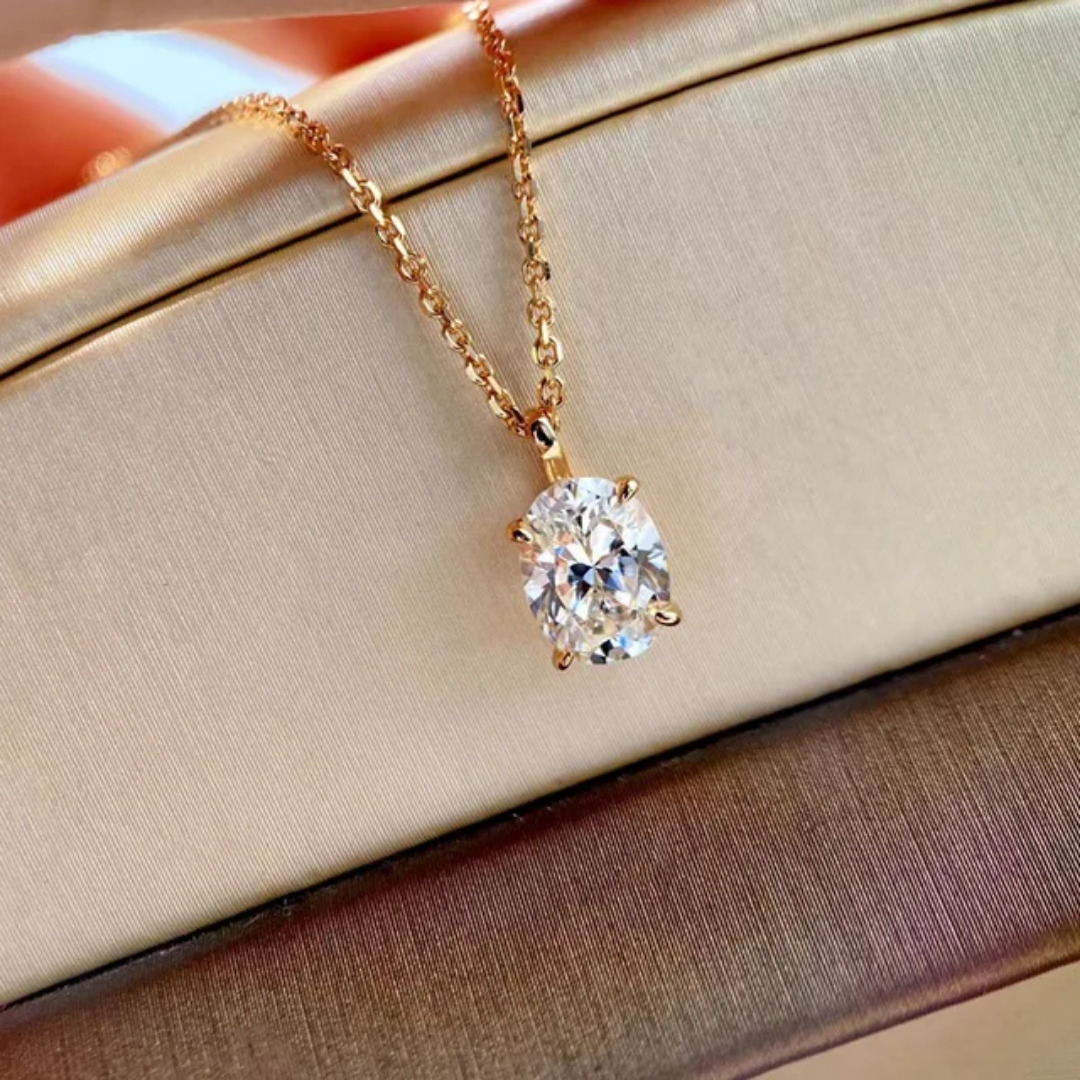 Oval belle necklace