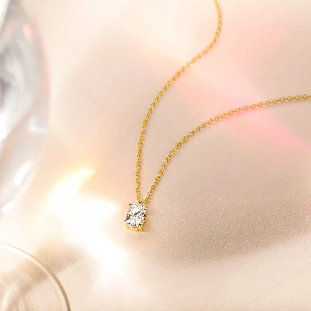 Oval belle necklace