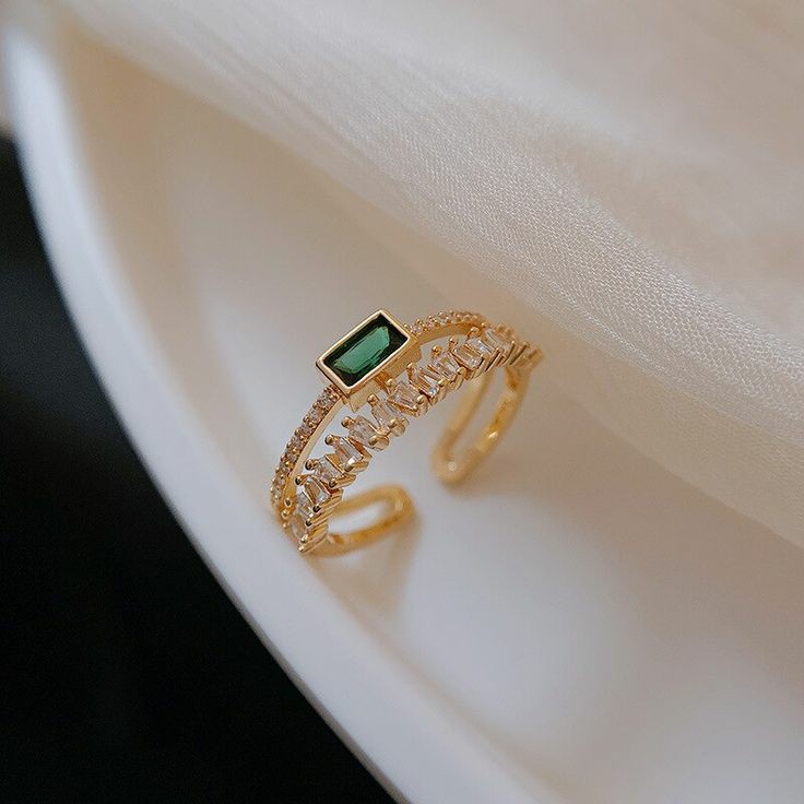 2 layer emerald dynasty ring