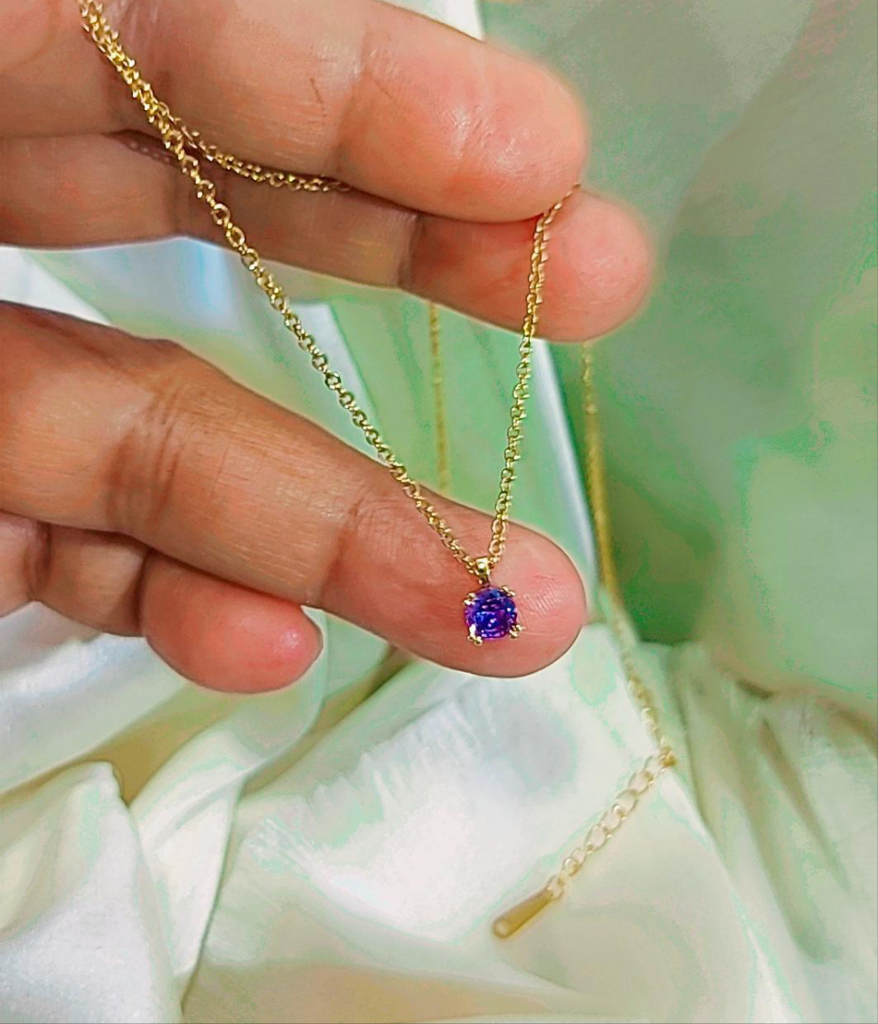 Levendor tiny square necklace