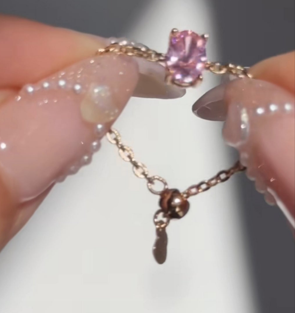 Baby pink adjustable oval chain ring
