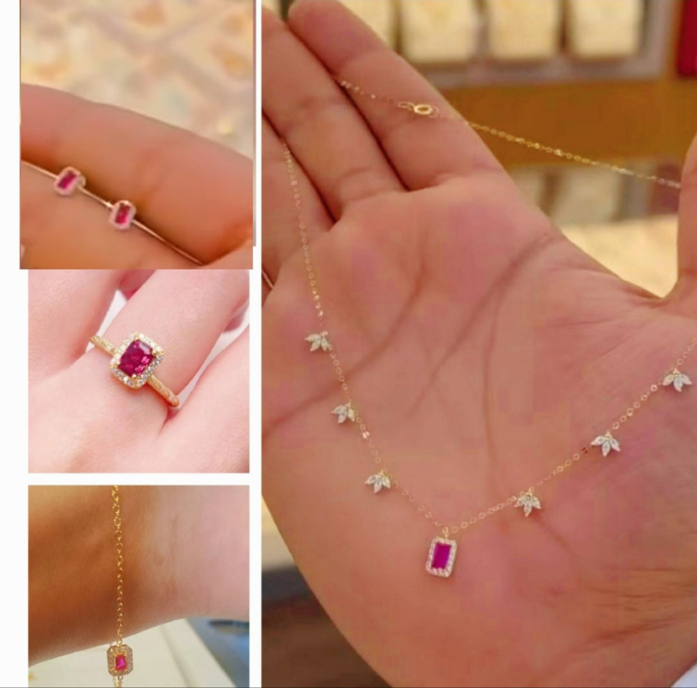 Egyption ruby set 4 items