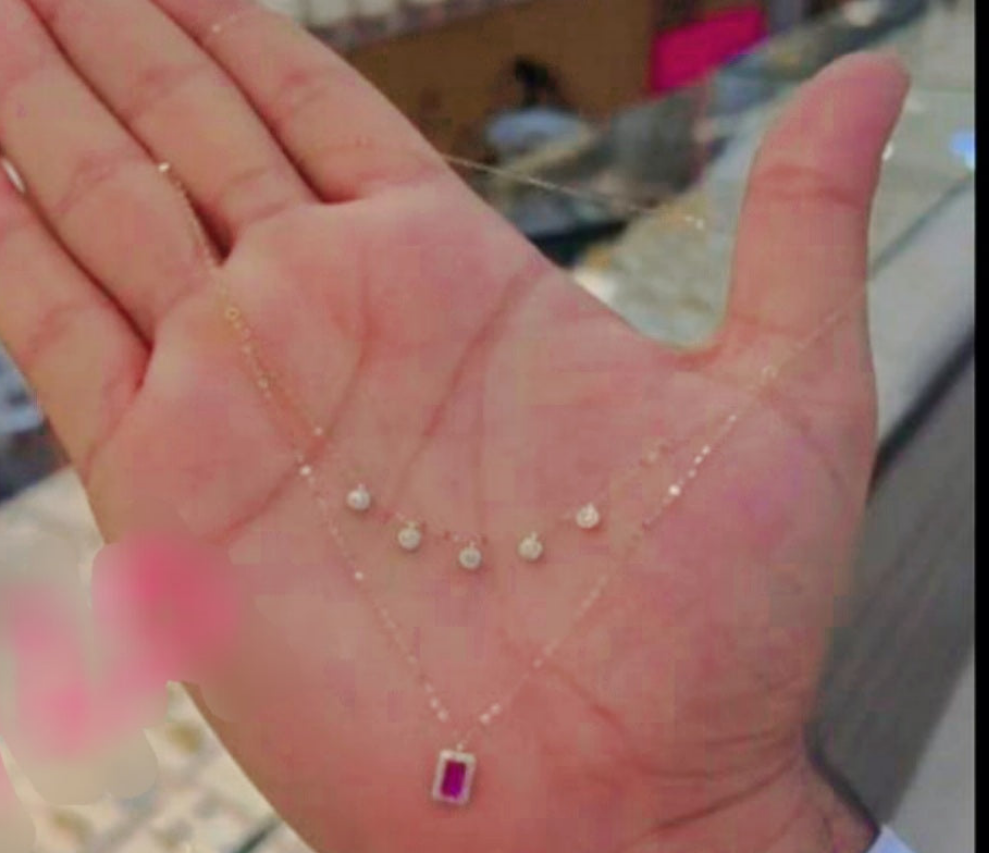 Emirati necklace