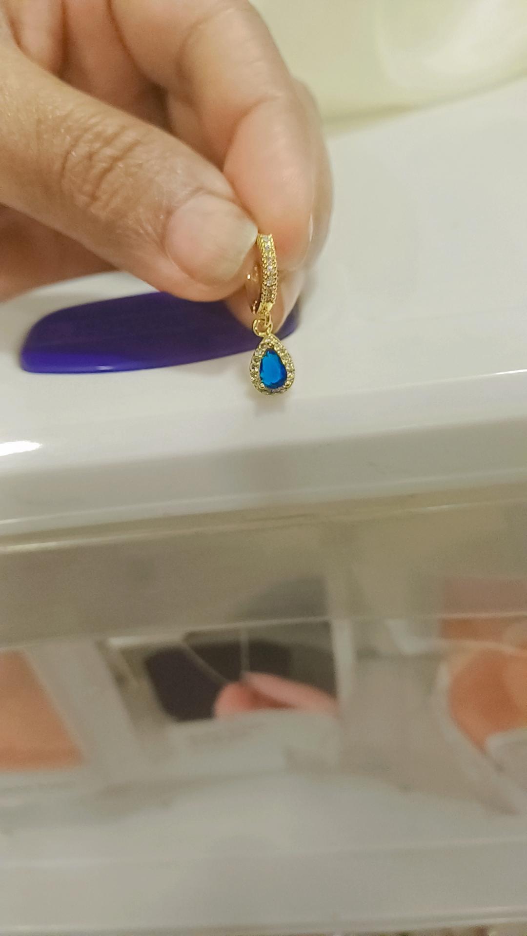 Sapphire queen drop earrings small size