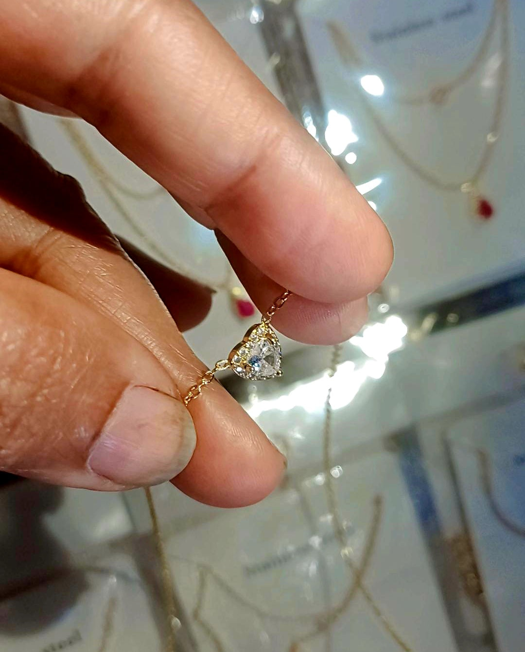 Classic white heart (gold) tiny 2mm size heart