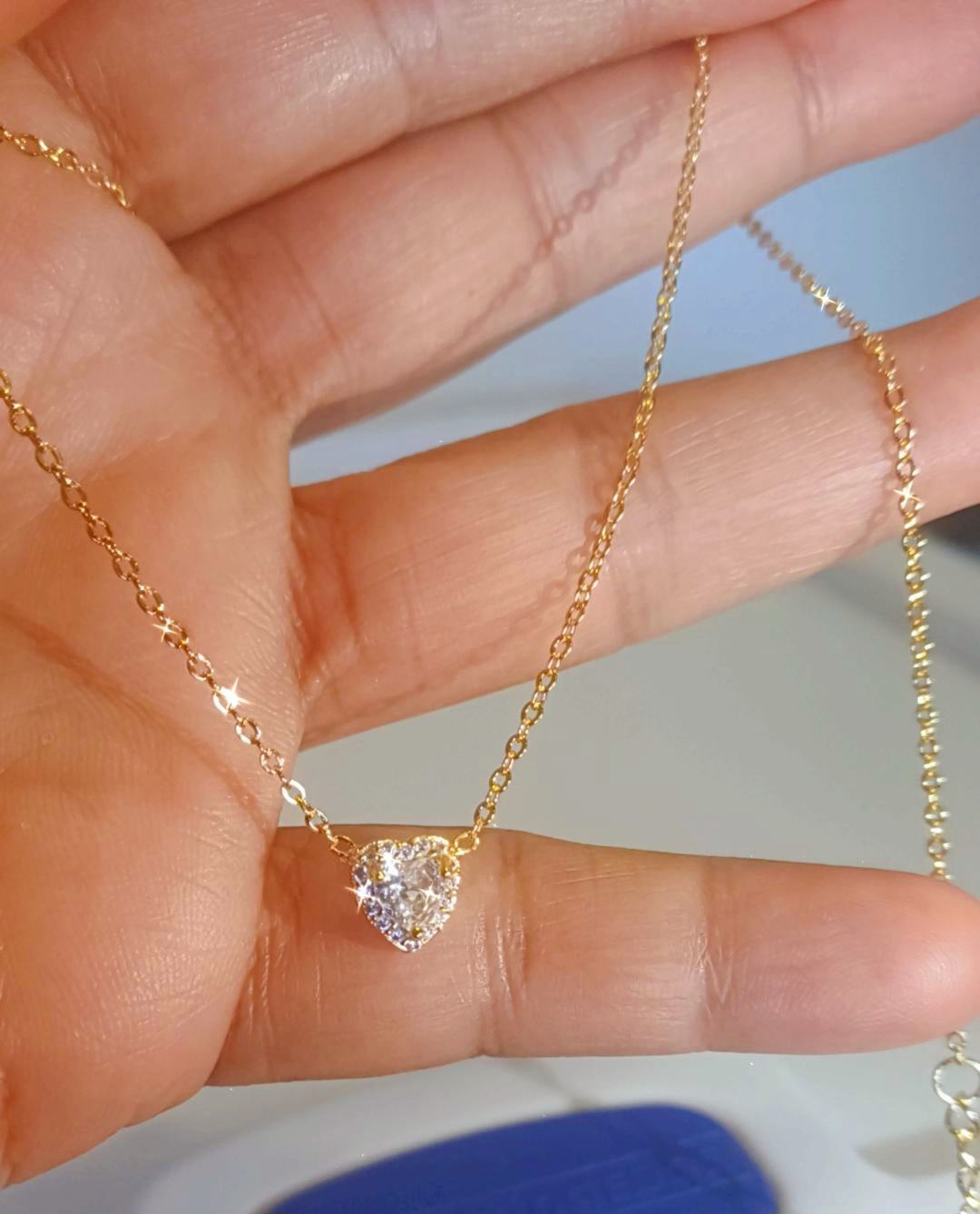 Classic white heart (gold) tiny 2mm size heart