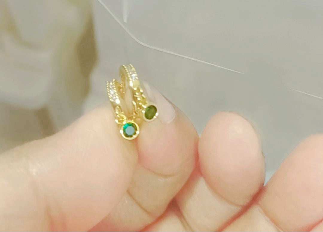 Emeraled green diva earings