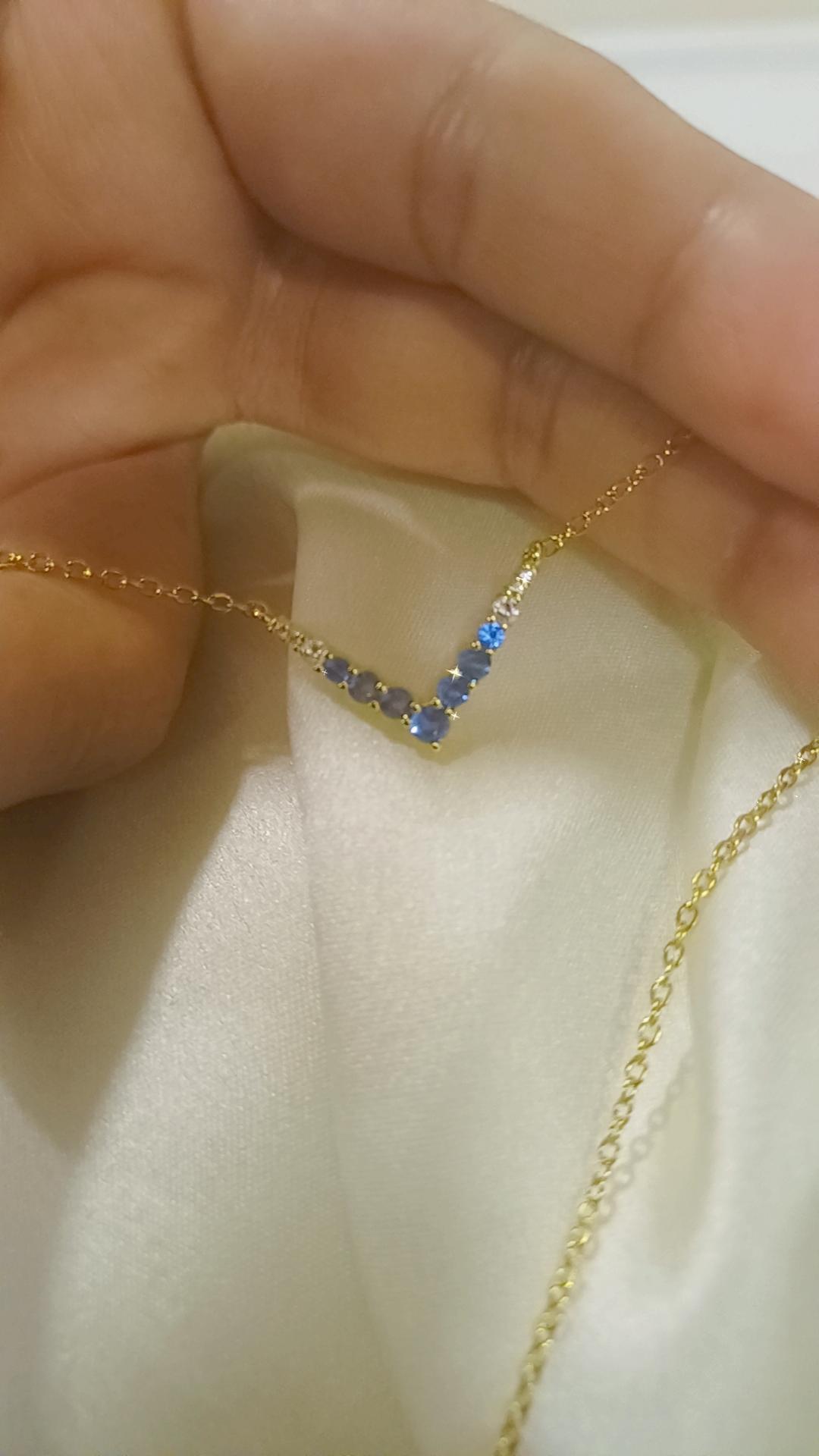 Blue diamond diva V necklace