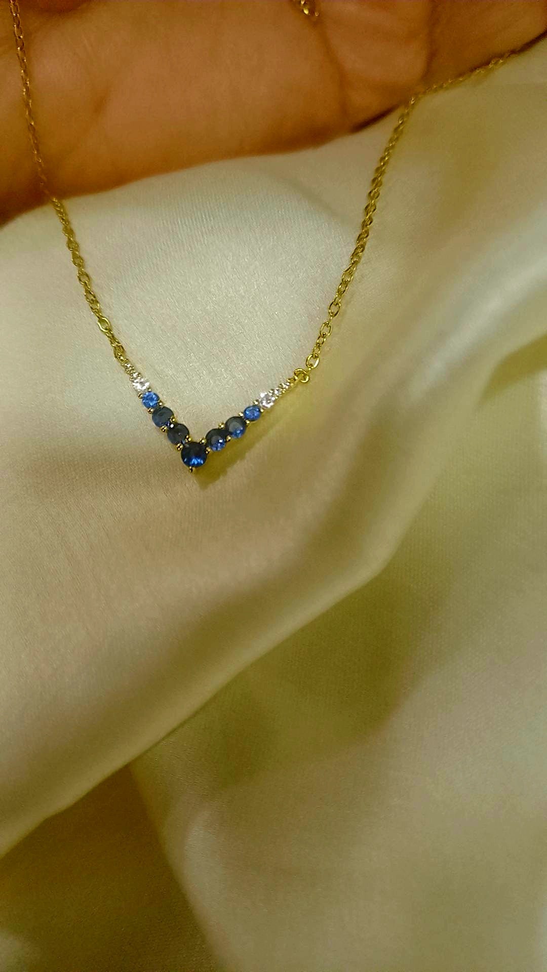 Blue diamond diva V necklace