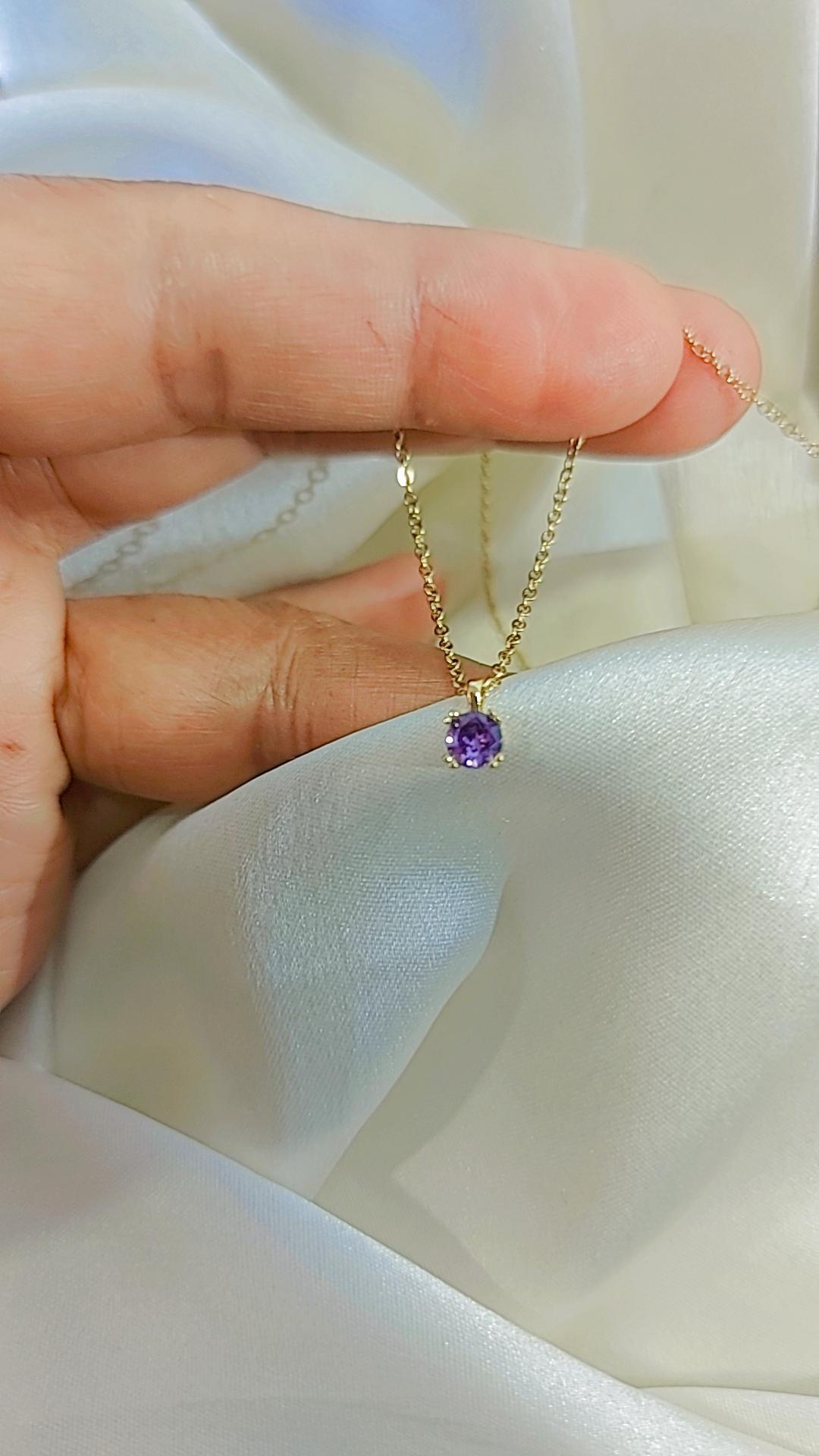 Levendor tiny square necklace