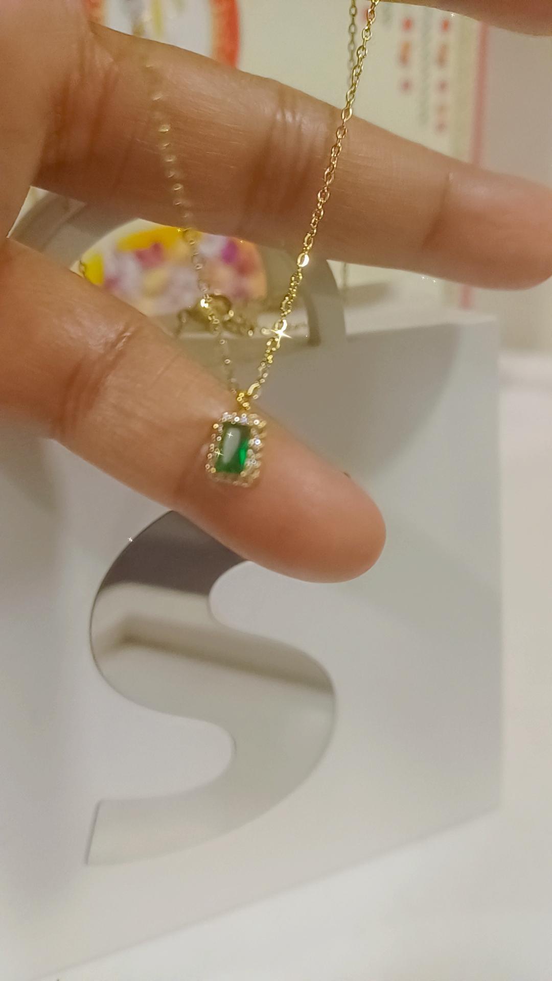 Emerald bling necklace