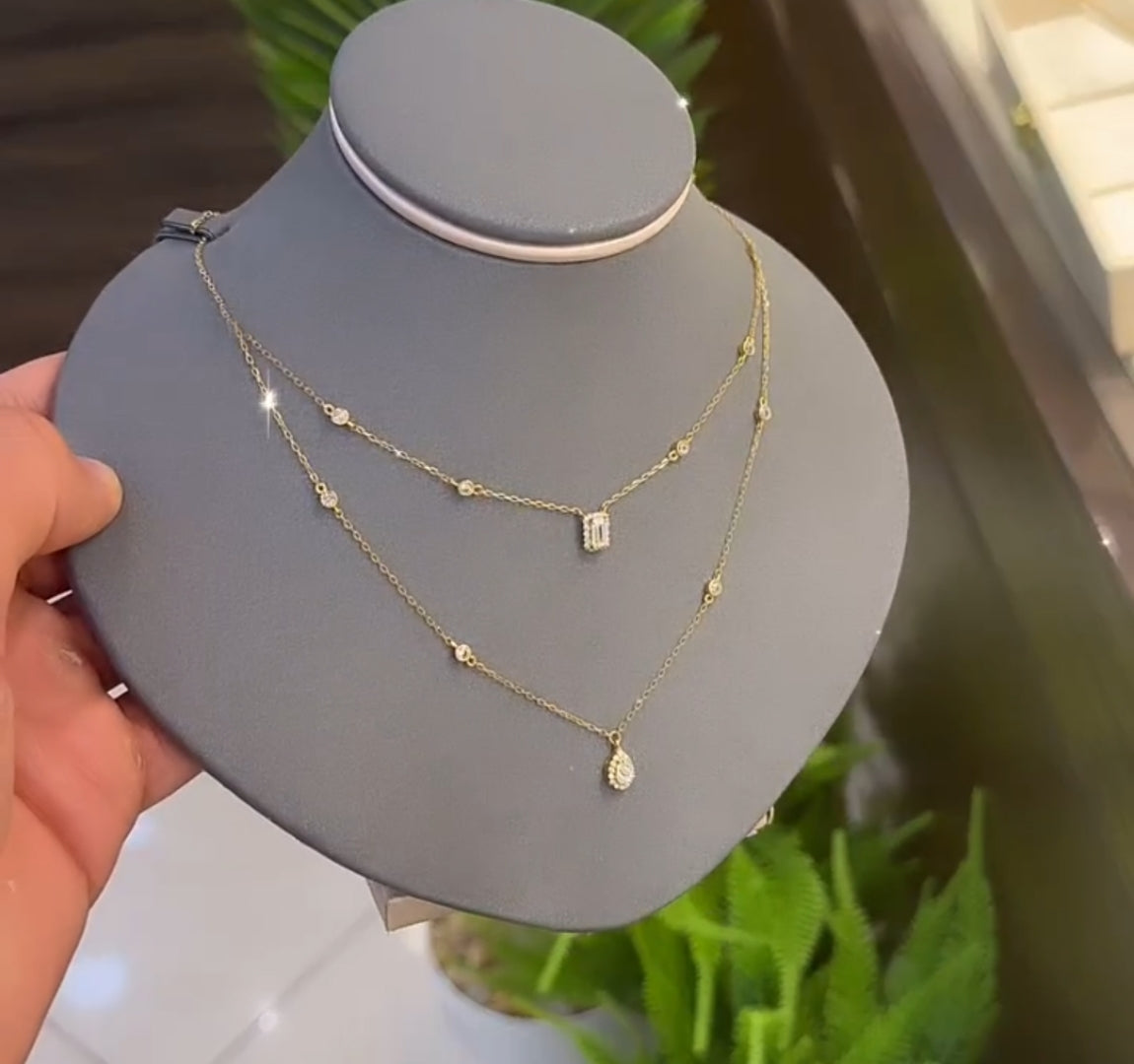 Luxury 2 layer royal evng date necklace