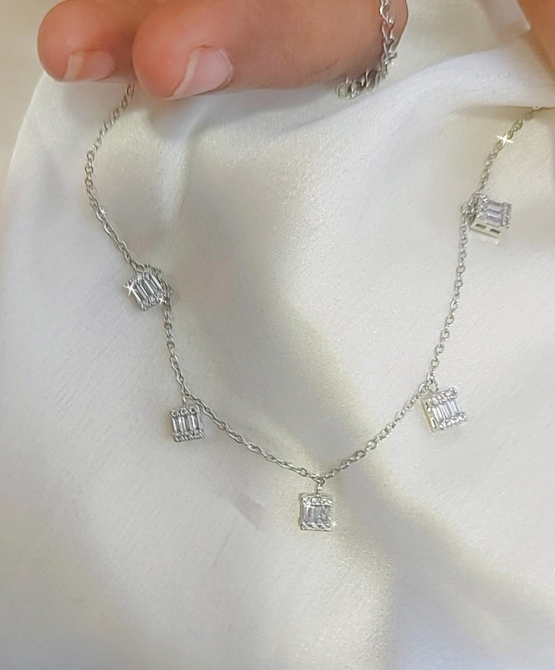 Silver luxury necklace