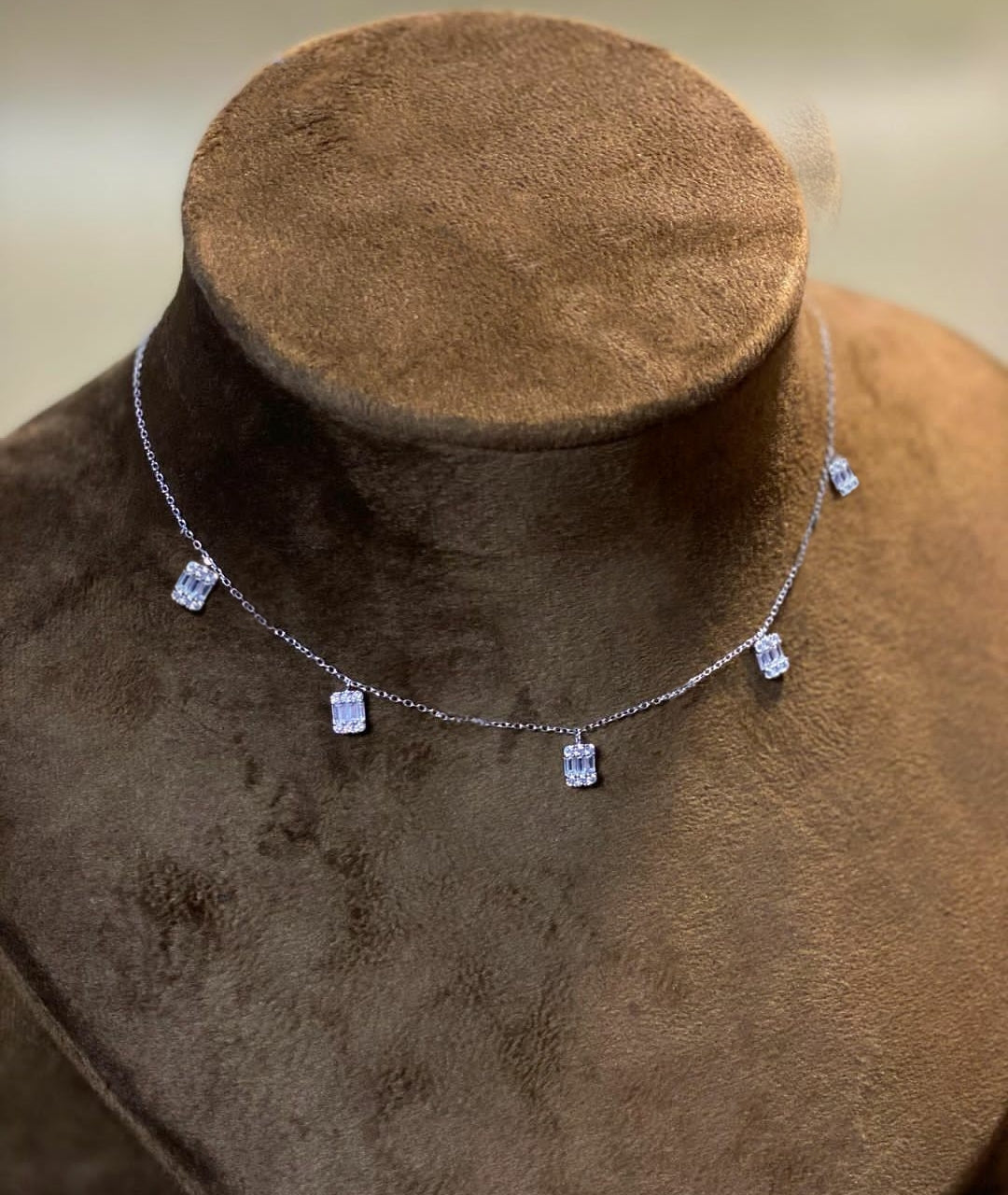 Silver luxury necklace