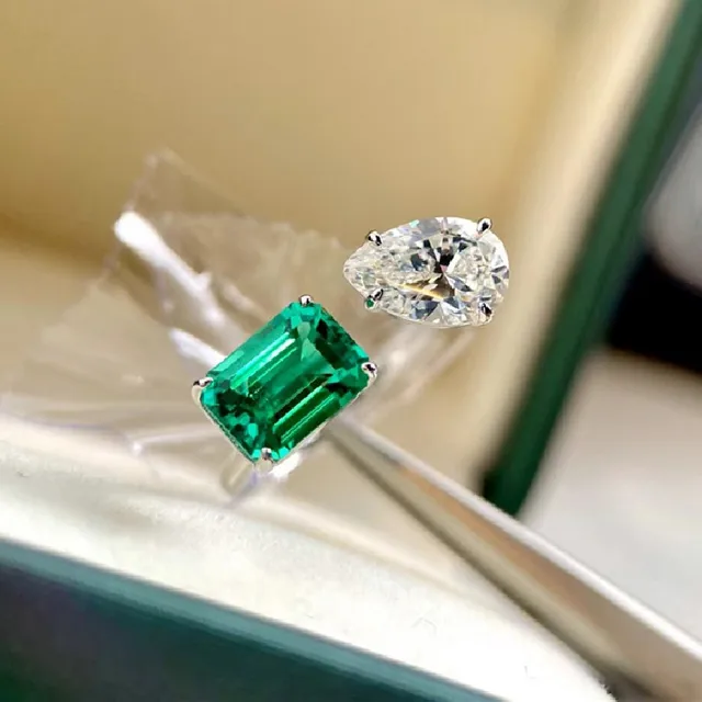 Emerald empress ring