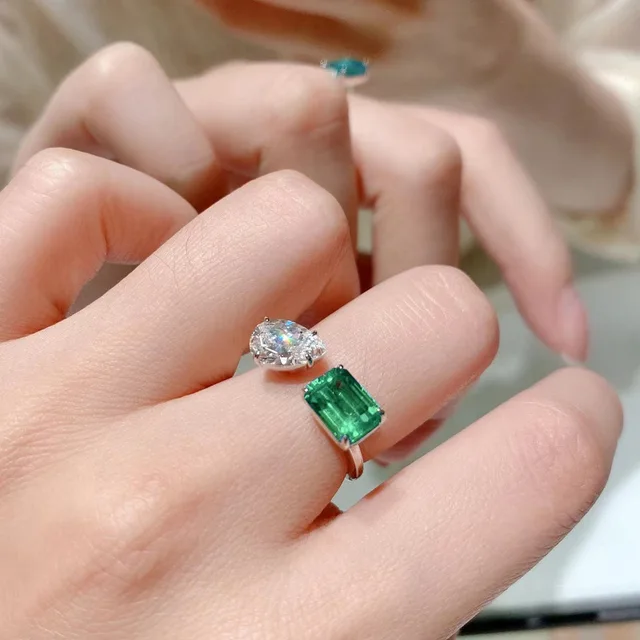 Emerald empress ring