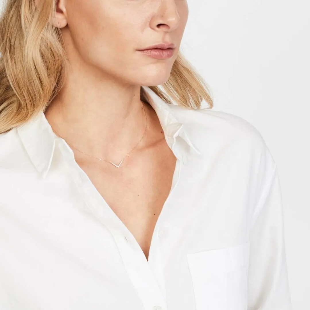White daimond V necklace