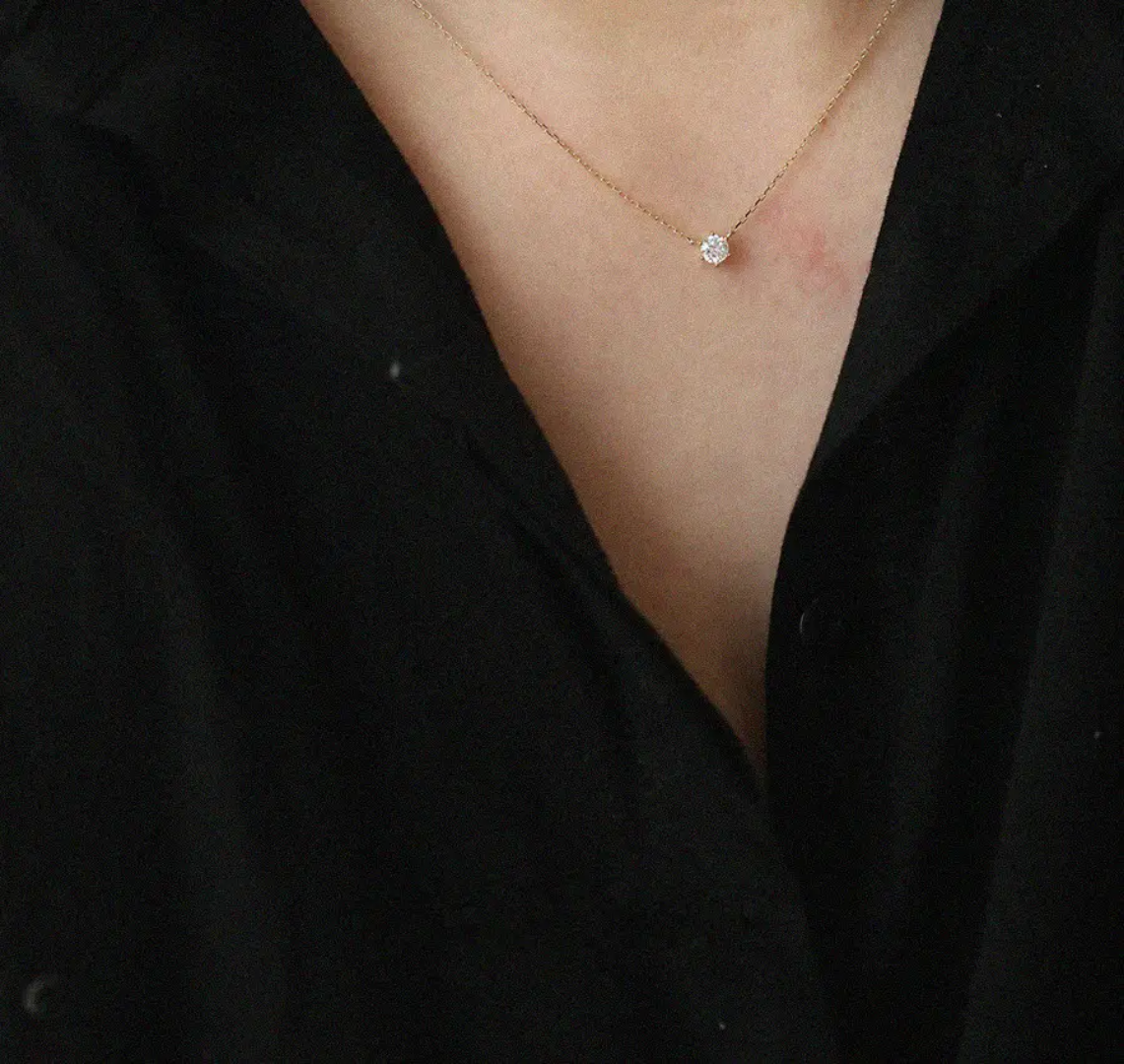Elegant corporate necklace
