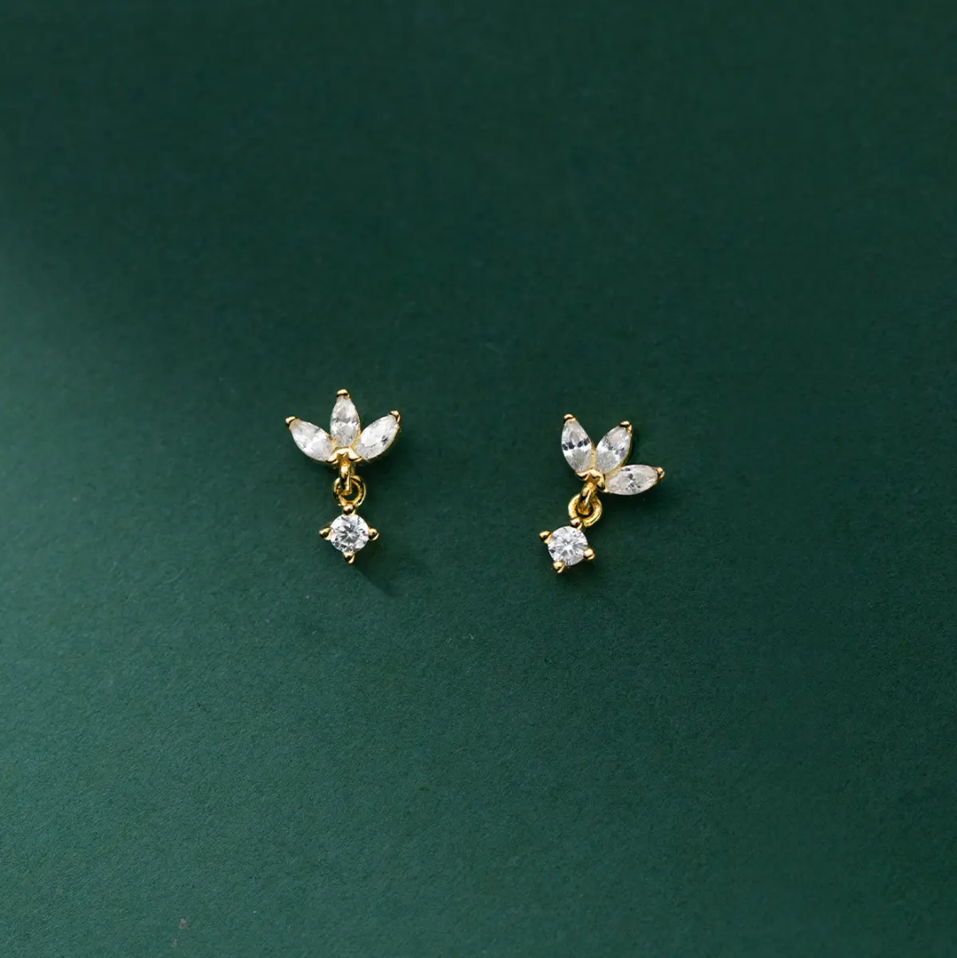 3 leaf earing