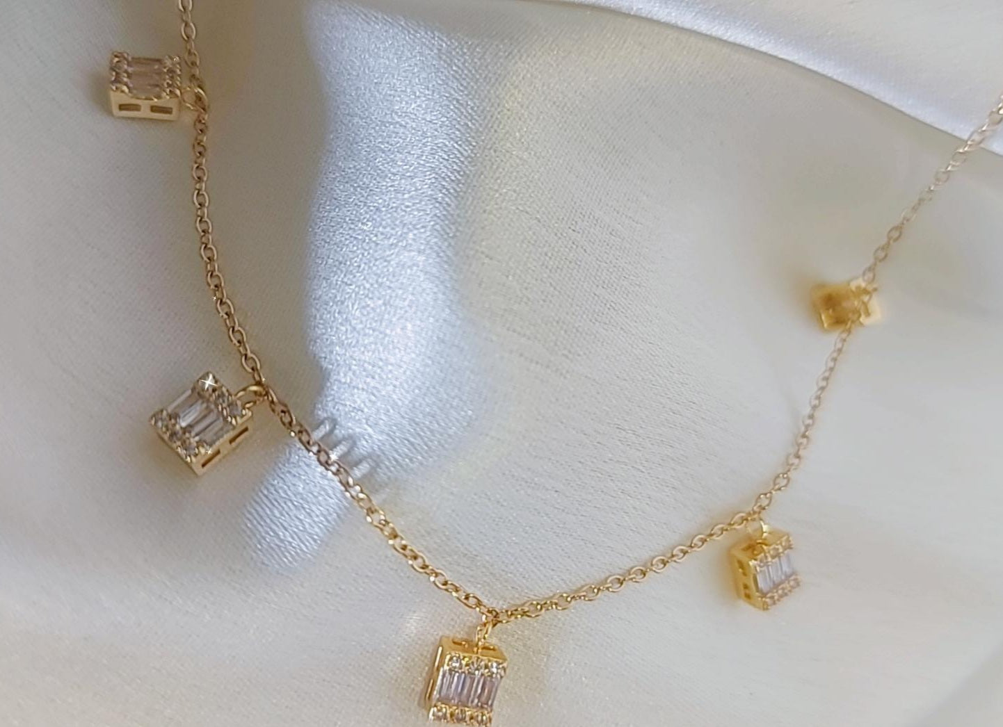 Gold Luxury necklace