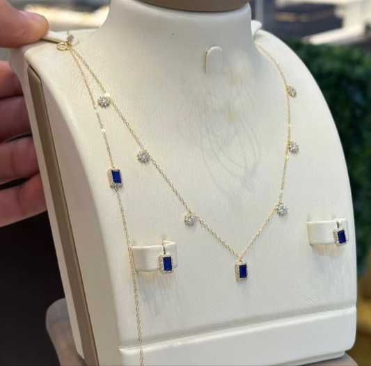 Lux dubai set. Necklace stud earing + bracelet