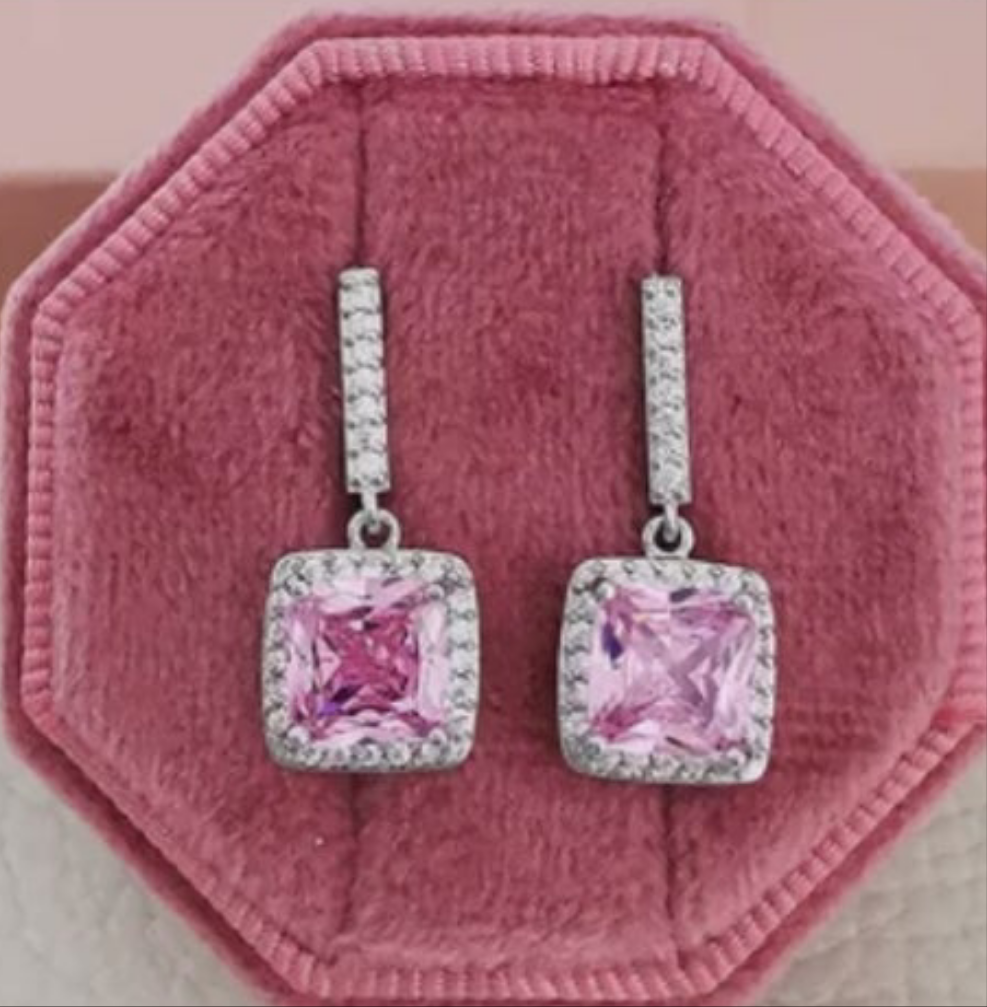 Baby pink earing small square size