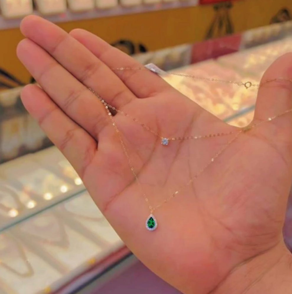 2 layer emerald green queen necklace best seller