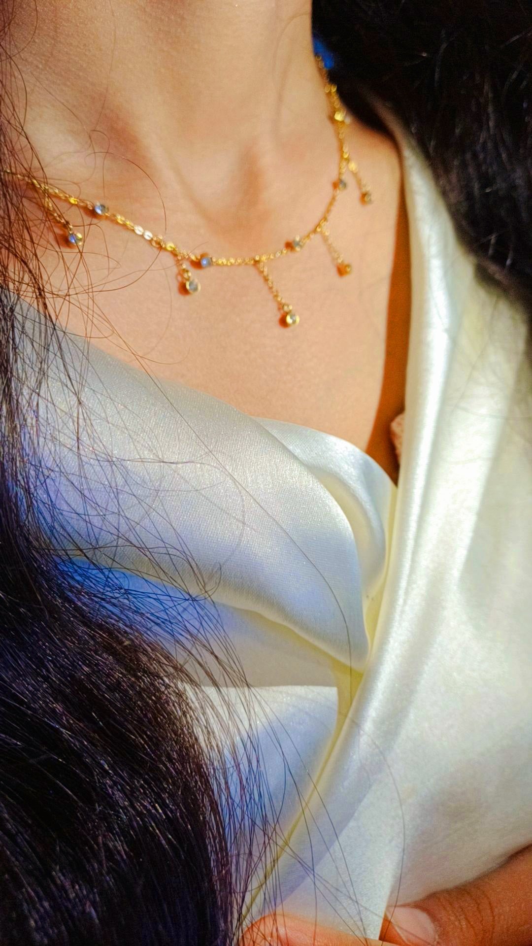 Elegant Diva necklace gold