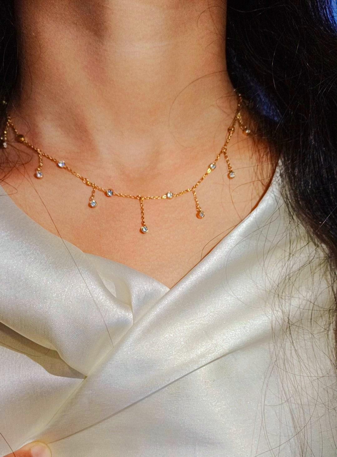 Elegant Diva necklace gold