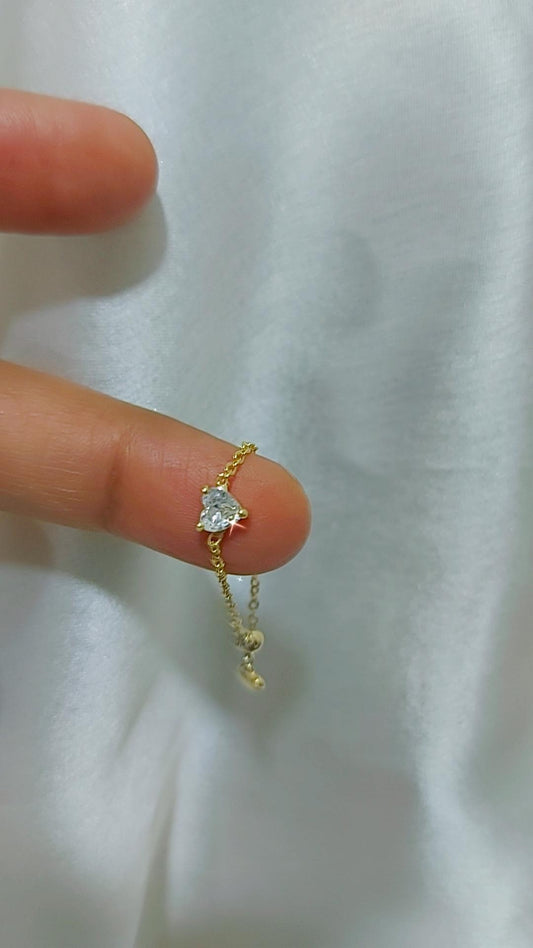 White princess heart chain ring adjustable