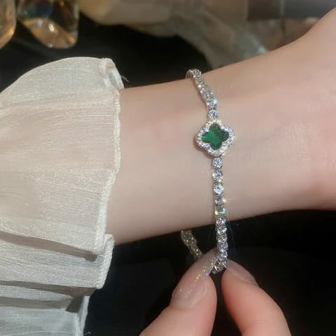 Emerald clover bracelet