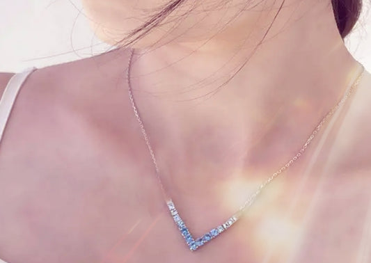 Gold colour chain Blue diamond diva v necklace sale 369