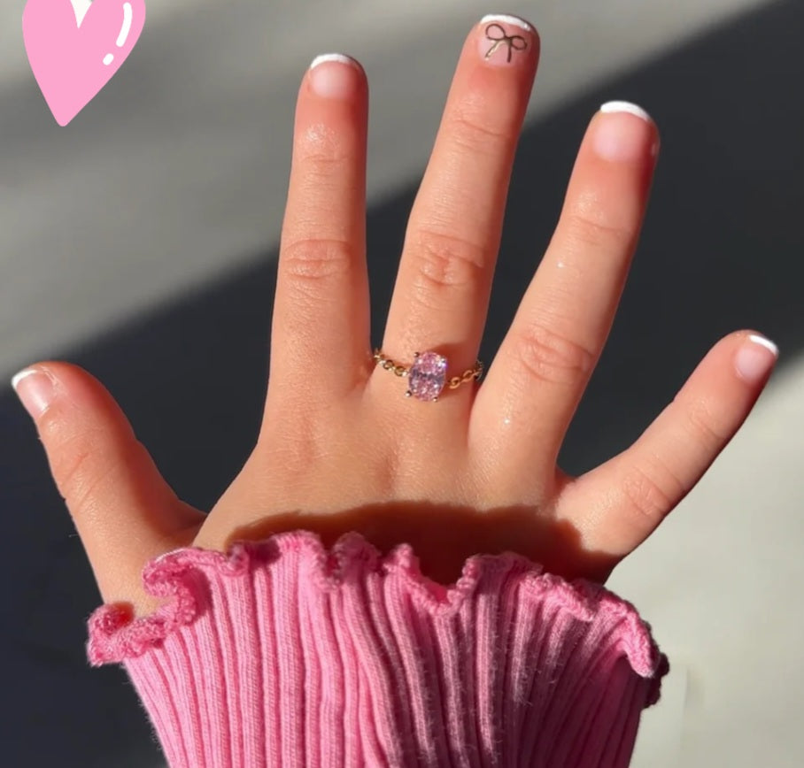 Baby pink adjustable oval chain ring