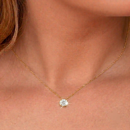 Minimalistic charm gold solitaire necklace