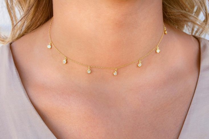 Round dainty necklace