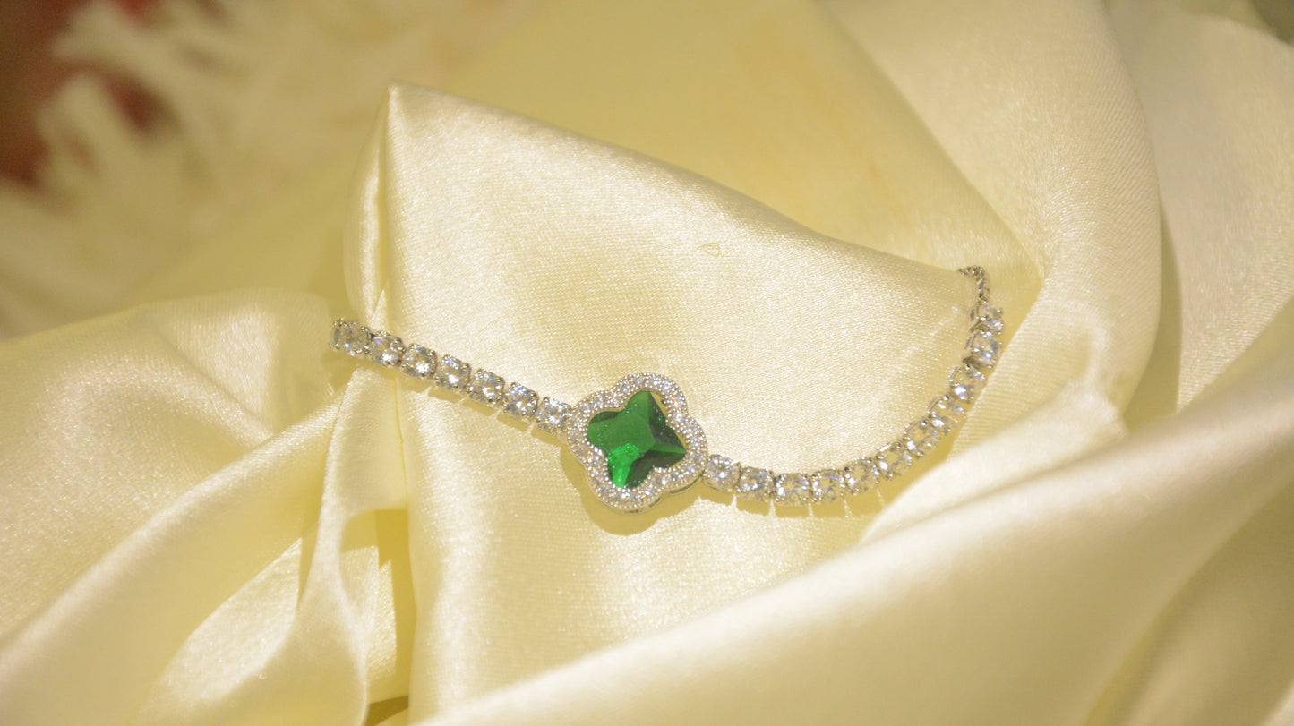 Emerald clover bracelet