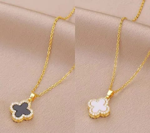 Two sided clover necklace