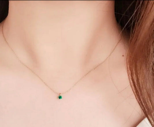 Emerald tiny round
