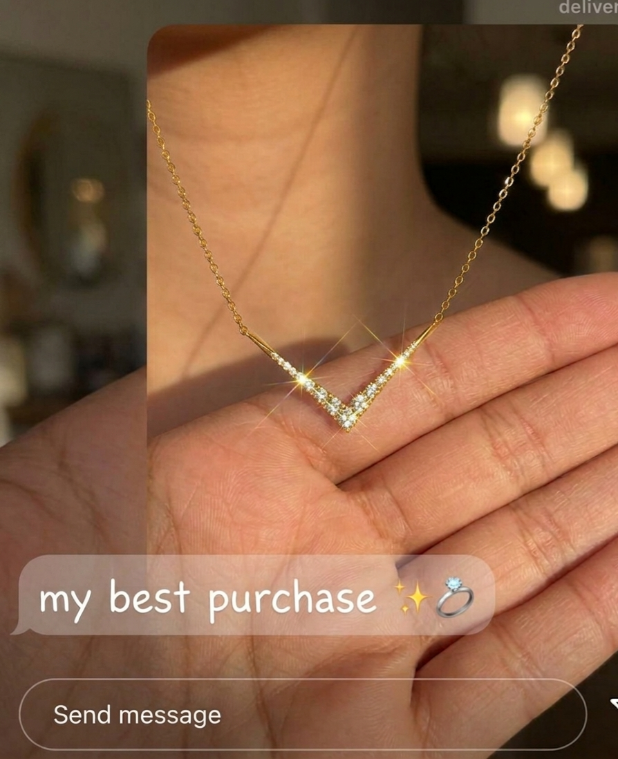 White daimond V necklace